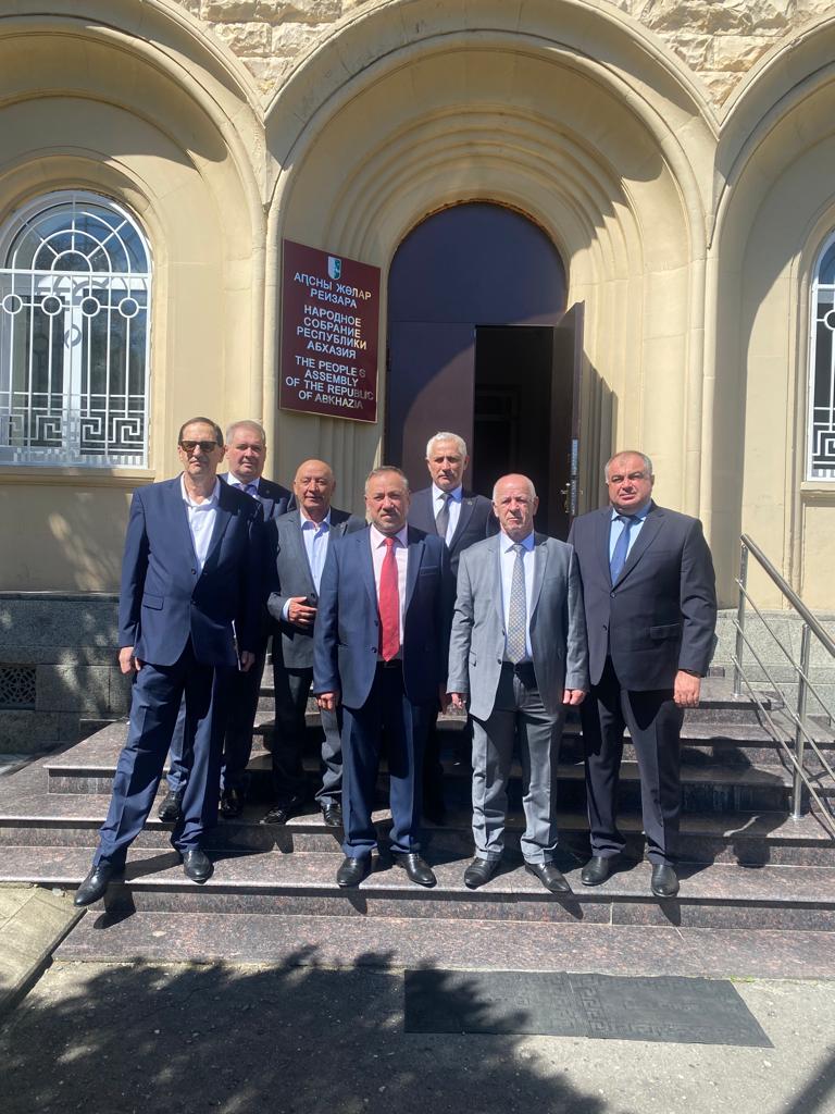 Президент АП Адыгеи принял участие в праздновании 100-летия адвокатуры Абхазии